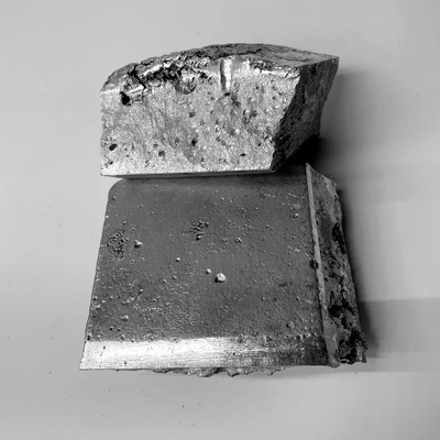 Инготно-образный алюминиевый основной легирующий материал для сплавов ZnLa ZnY ZnLa ZnMn ZnLi