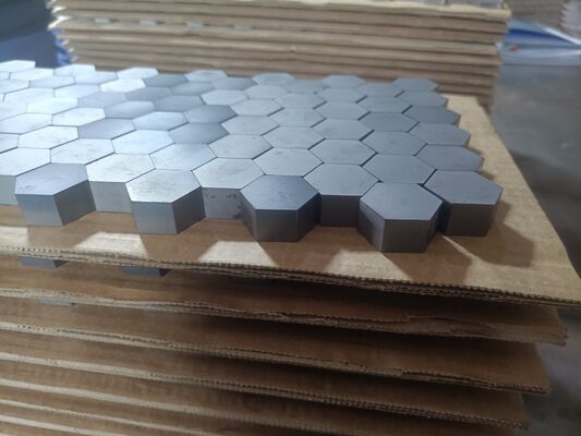 50x50mm Pressureless Sintered Silicon Carbide Ceramic Tile with Protective Polymer Coating for Ballistic Protection
